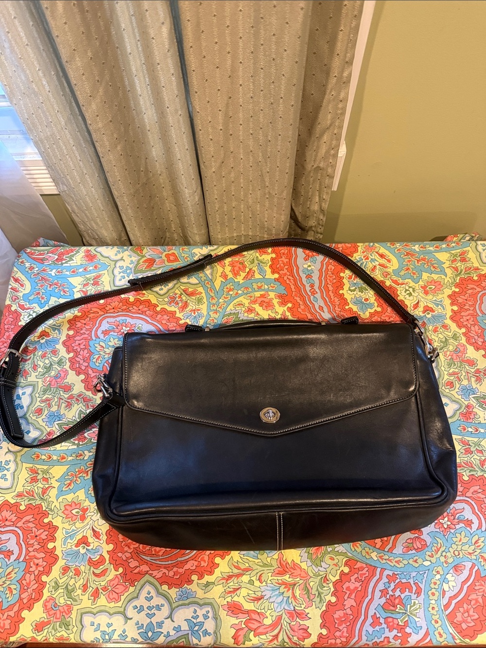 Classic Coach Black Leather Messenger Bag